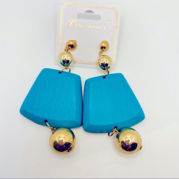 Earrings Square dangles Teal light weight wooden - Picture 5 of 9